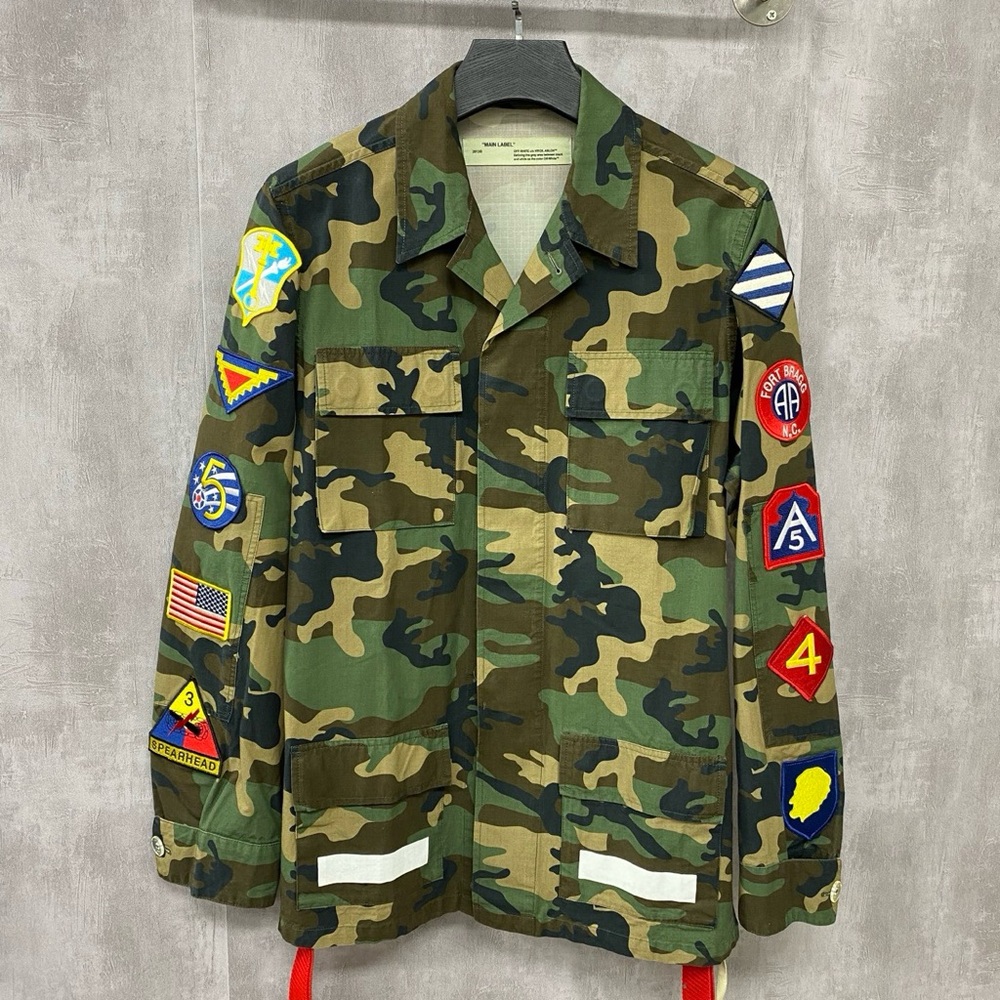 🚩steal authentic Off-White Camouflage Jacket with Patches